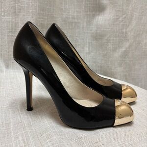 Micheal Kors black/gold designer heels